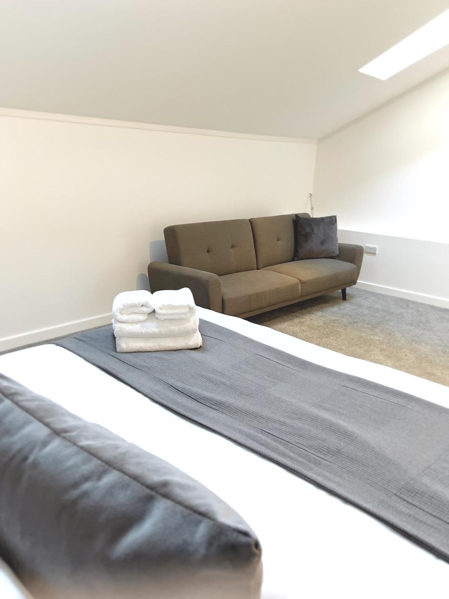 Ascot House Apartments Peterborough Eksteriør billede